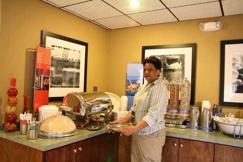 Hampton Inn Anderson Restaurace fotografie